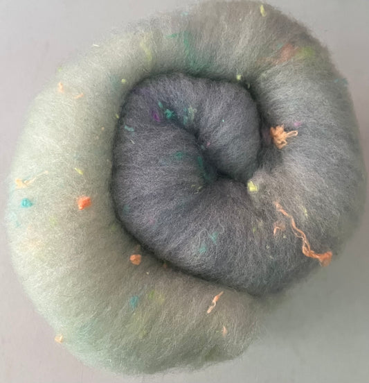 Green-Periwinkle Ombre Batt - Hand processed Rambouillet