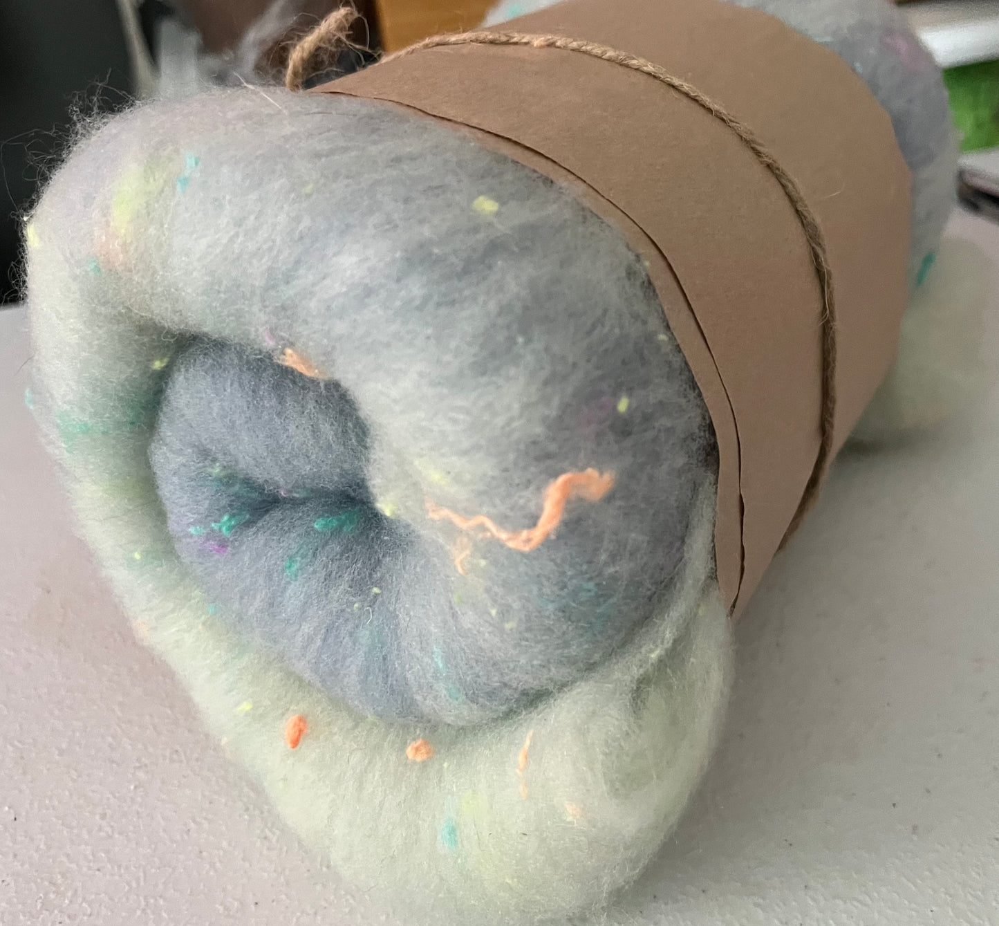 Green-Periwinkle Ombre Batt - Hand processed Rambouillet
