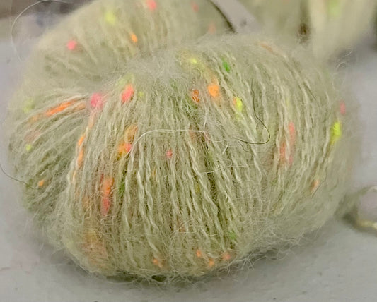 Pistachio - Neon Neps Fluff Yarn