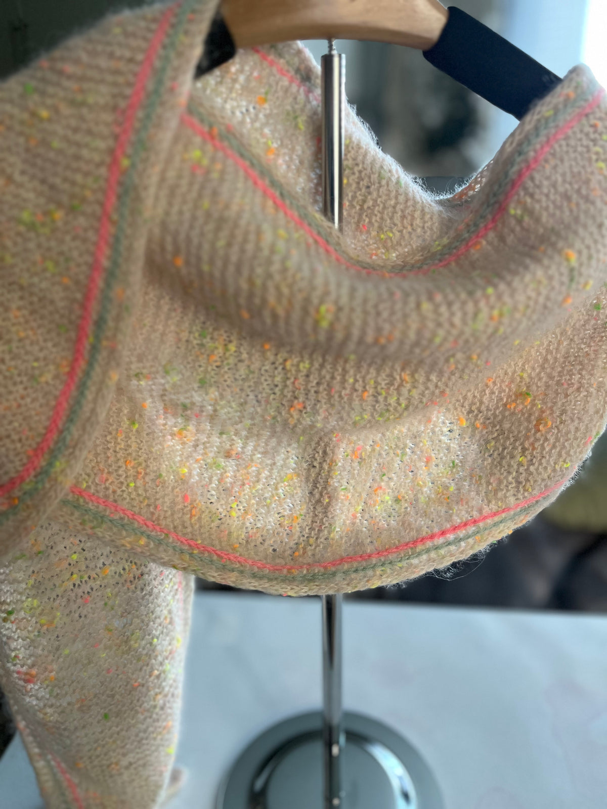 A Bit Bougie- Pier 62 Shawl Kit